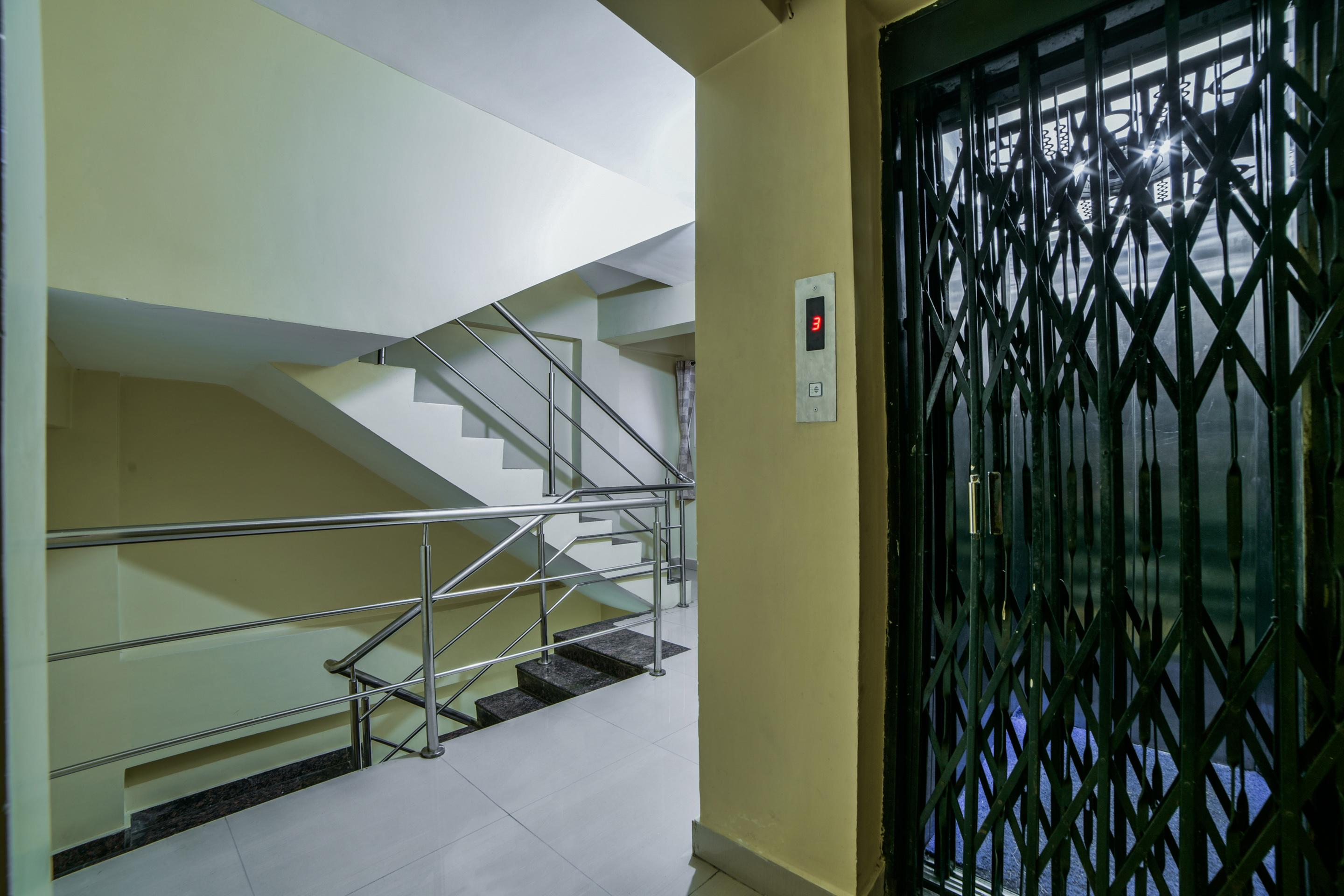 Oyo 2840 Kanha Grand ไฮเดอราบัด ภายนอก รูปภาพ