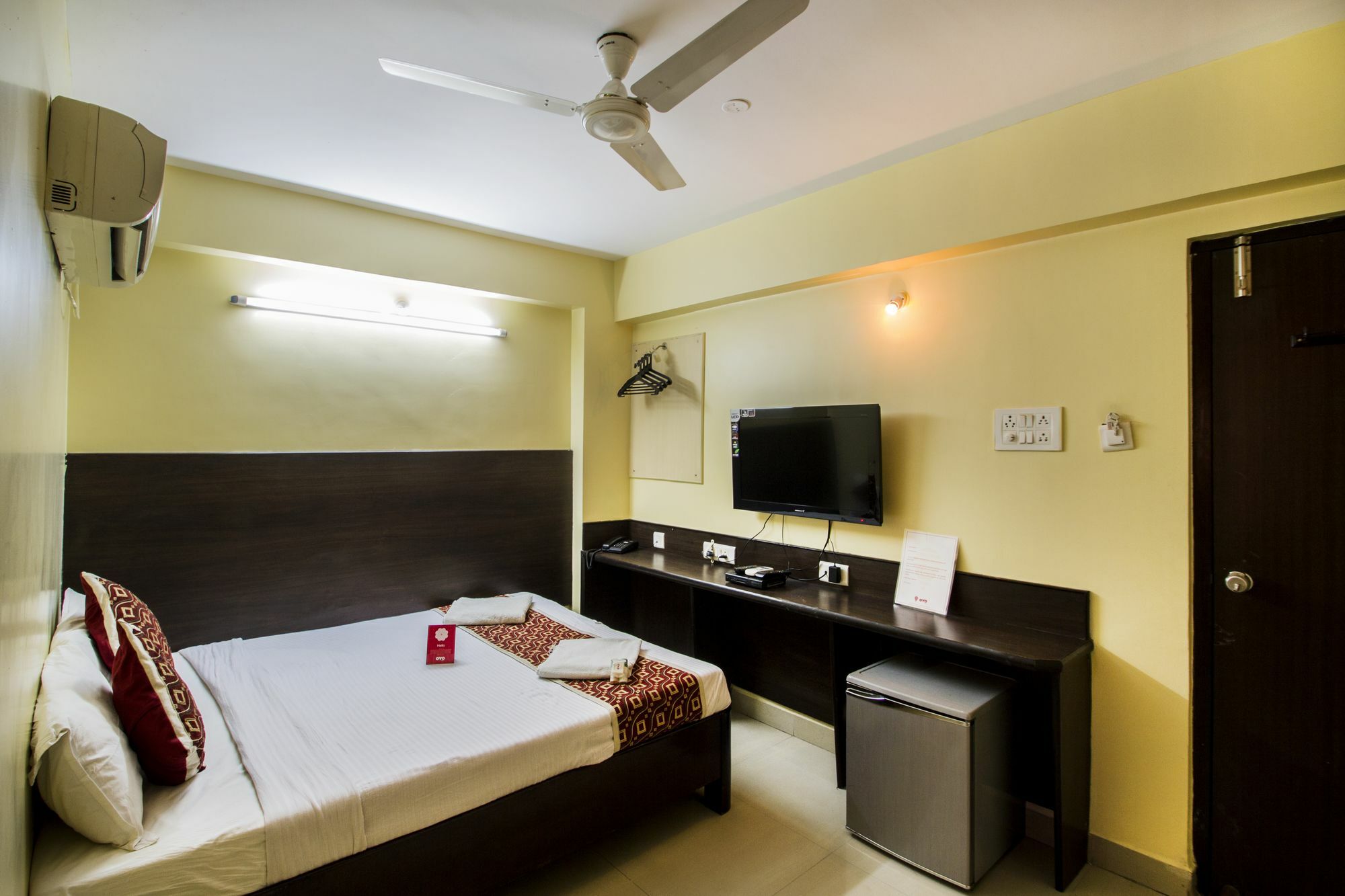 Oyo 2840 Kanha Grand ไฮเดอราบัด ภายนอก รูปภาพ