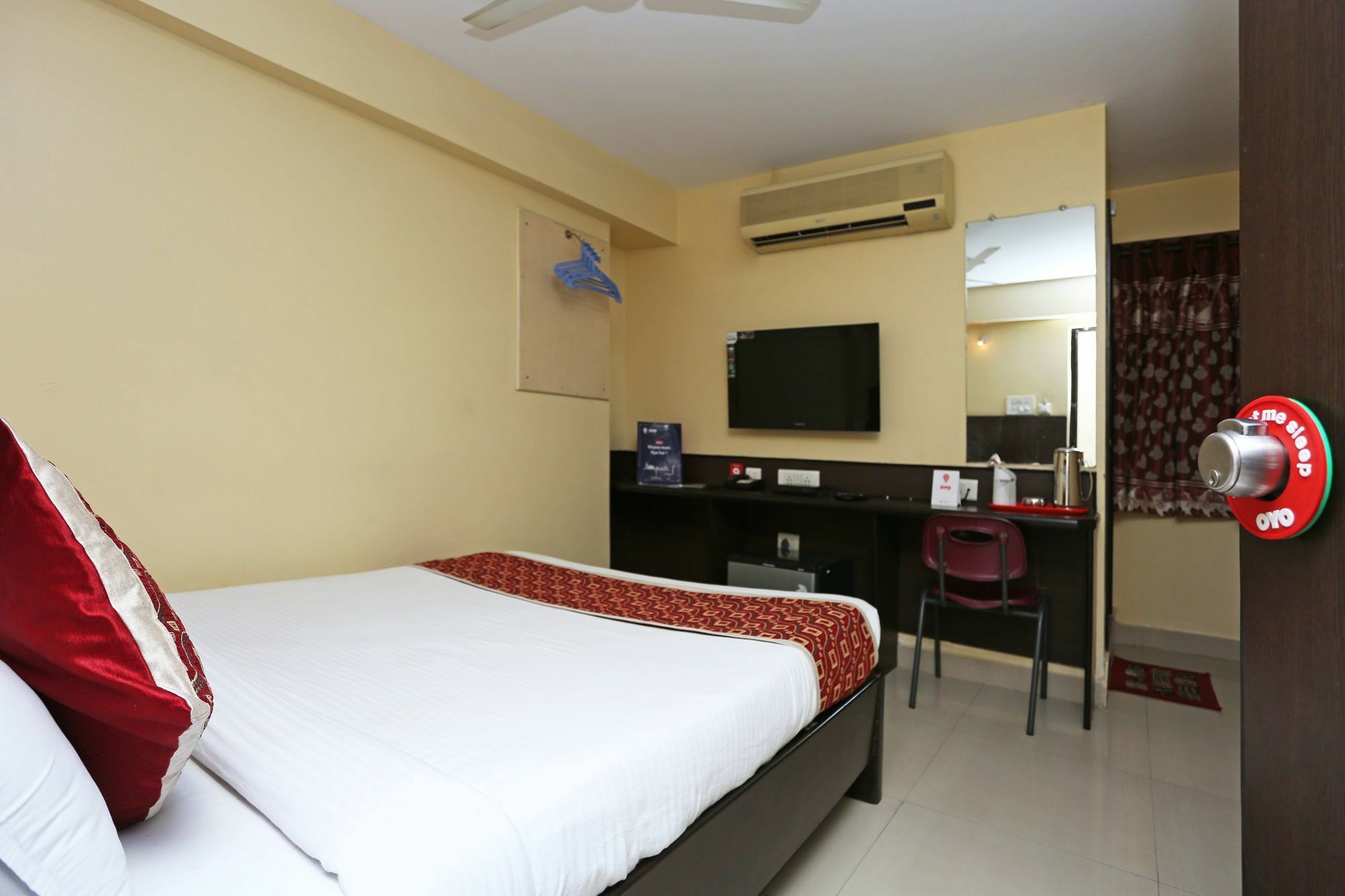 Oyo 2840 Kanha Grand ไฮเดอราบัด ภายนอก รูปภาพ