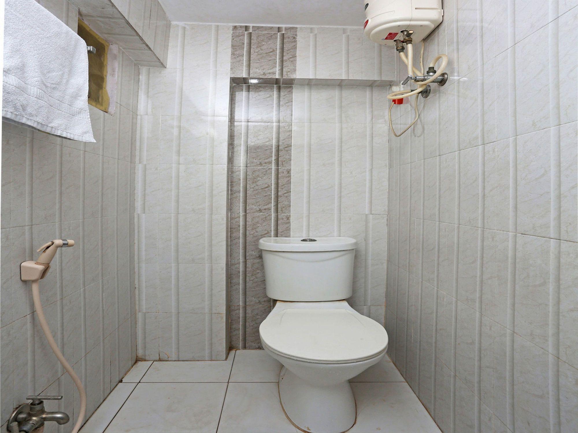Oyo 2840 Kanha Grand ไฮเดอราบัด ภายนอก รูปภาพ