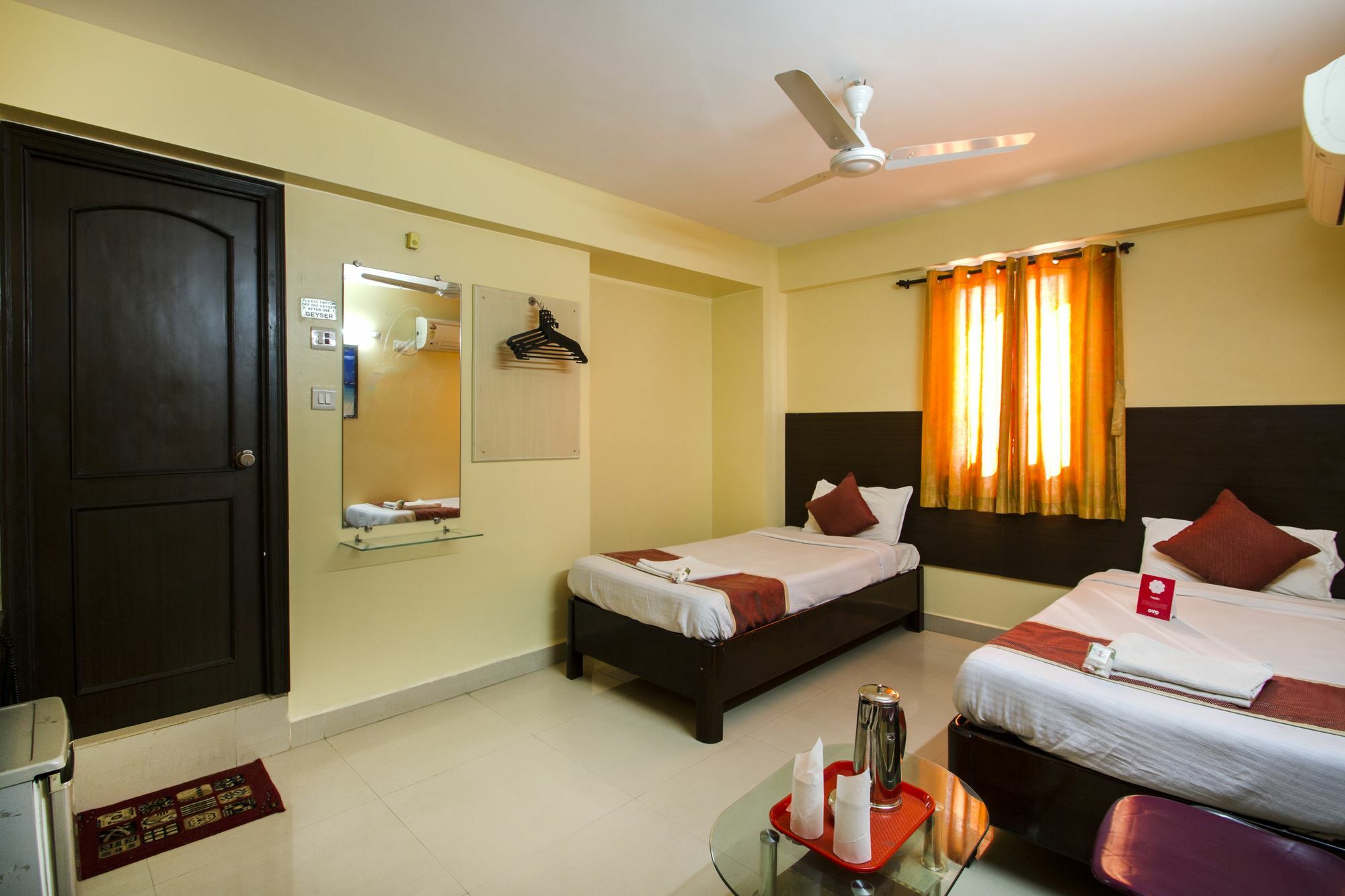 Oyo 2840 Kanha Grand ไฮเดอราบัด ภายนอก รูปภาพ